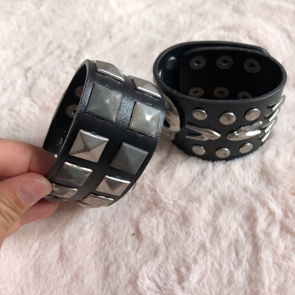 Black Skull Bracelets Rock n Roll - Picture 3 of 7